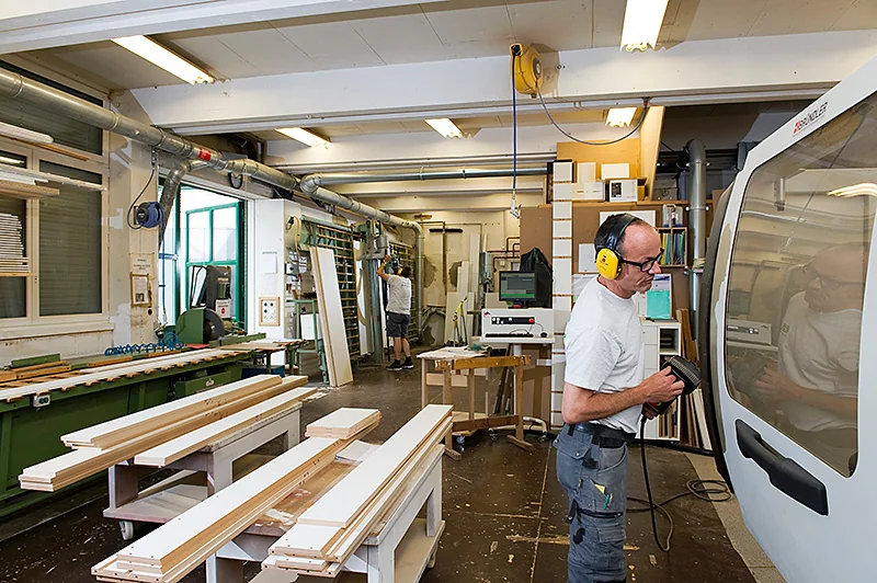 Blick in die GEMI Werkstatt in Erlenbach